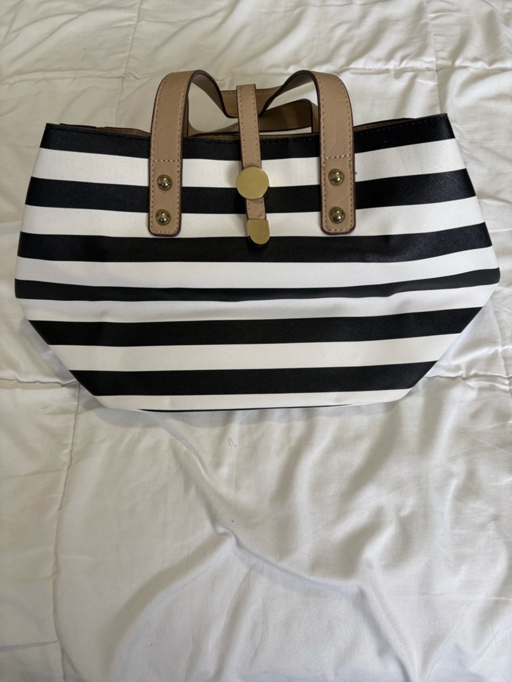 Small tote Charming Charlie